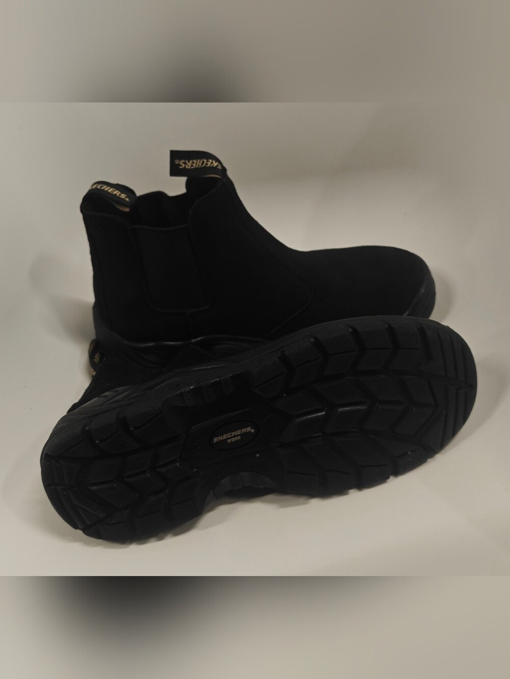 Skechers Work Men's 9 Black Safety Toe EH Slip On Work Shoes Leather